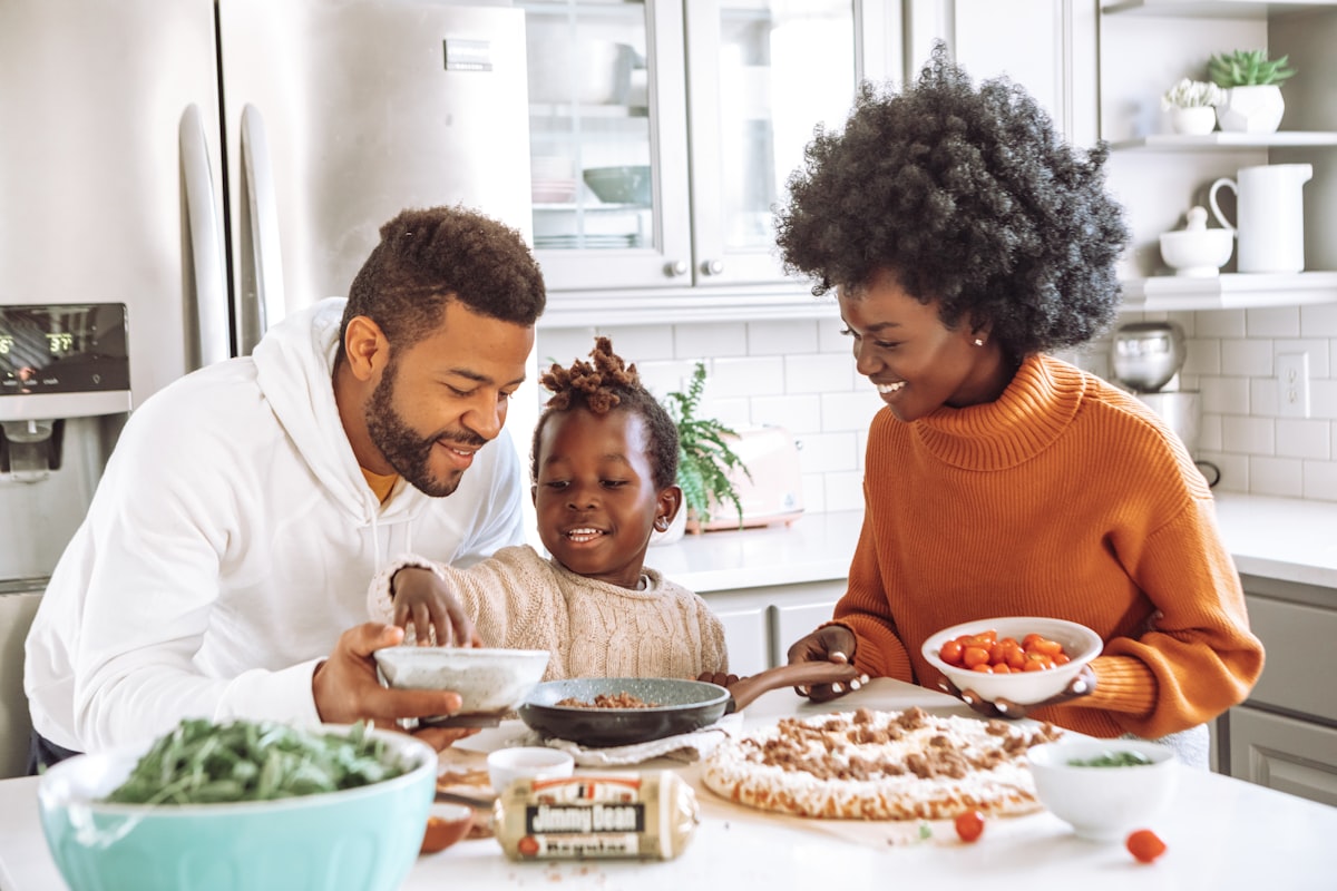Seasonal vegetable bowl with whole grains